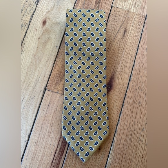 Brooks Brothers Other - Brooks Brothers Makers 100% Silk Men’s Tie Gold/Blue Paisley Geometric 56”